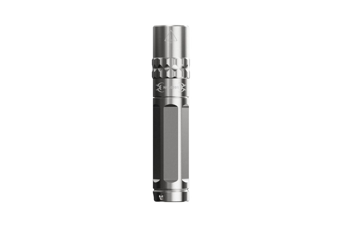 Fenix SILVGLOWN - Lampe de poche porte clé édition limitée - 100 lumens - Revendeur Officiel Lampes FENIX depuis 2008 | Votre Boutique en ligne FENIX®