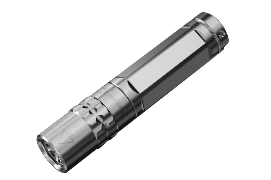 Fenix SILVGLOWN - Lampe de poche porte clé édition limitée - 100 lumens - Revendeur Officiel Lampes FENIX depuis 2008 | Votre Boutique en ligne FENIX®