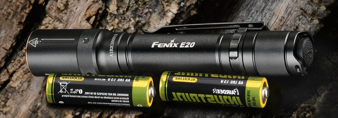 Fenix E20 V2.0 une lampe EDC sans fil à la patte ! 