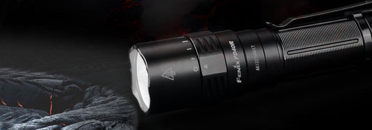 LAMPE DE POCHE POLYVALENTE FENIX PD40R V2 AVEC TÊTE ROTATIVE