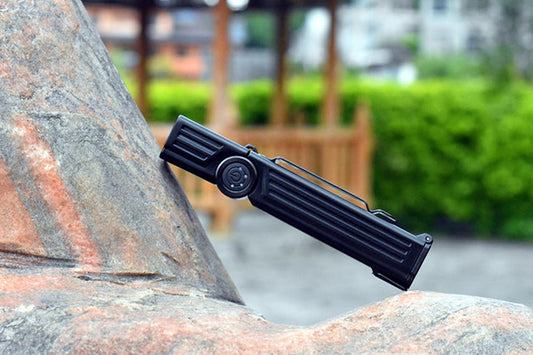 La nouvelle lampe Fenix WT25R - pour la maintenance industrielle. - Revendeur Officiel Lampes FENIX depuis 2008 | Votre Boutique en ligne FENIX®