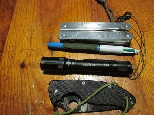 🔦Fenix E20 V2.0 EDC - piles AA incluses - Revendeur Officiel Lampes FENIX depuis 2008 | Votre Boutique en ligne FENIX®