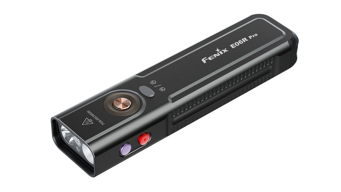 Fenix E06R Pro - Lampe torche à trois sources lumineuses et double interrupteur - 1600 lumens