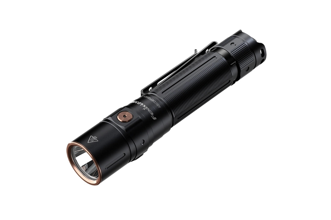 Fenix LD30R - 1700 lumens - ultra compact et légère - Revendeur Officiel Lampes FENIX depuis 2008 | Votre Boutique en ligne FENIX®