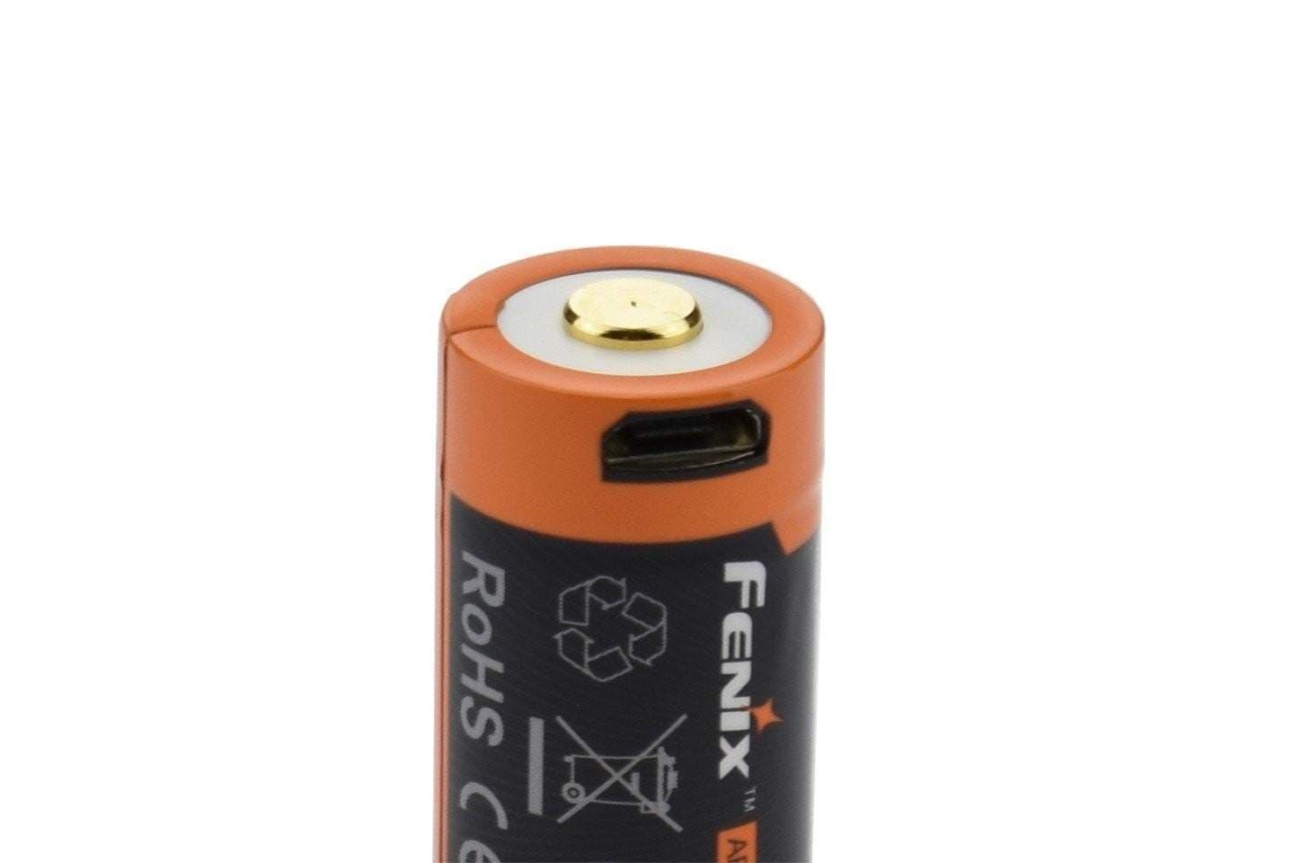 ARB-L16-700UP - Batterie 16340 Li-ion 700mAh Micro USB Site Officiel FENIX® - Votre boutique en ligne Fenix®