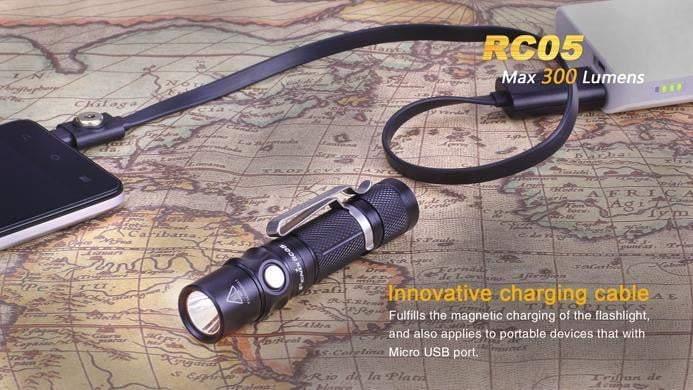 Fenix RC05 rechargeable et fixation magnétique - 300 Lumens - batterie incluse Site Officiel FENIX® - Votre boutique en ligne Fenix®