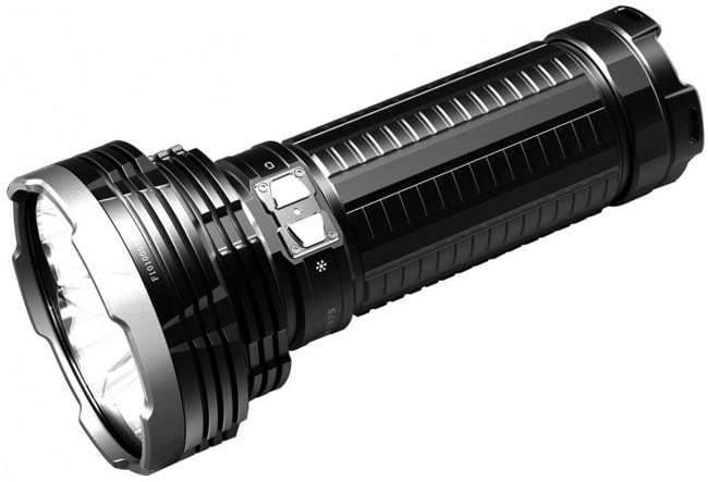 Fenix TK75 édition 2018 - 5100 Lumens - 850 mètres de portée Site Officiel FENIX® - Votre boutique en ligne Fenix®